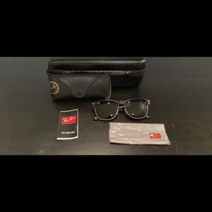 BRAND NEW NEVER WORN clubmaster Ray Ban sunglasses